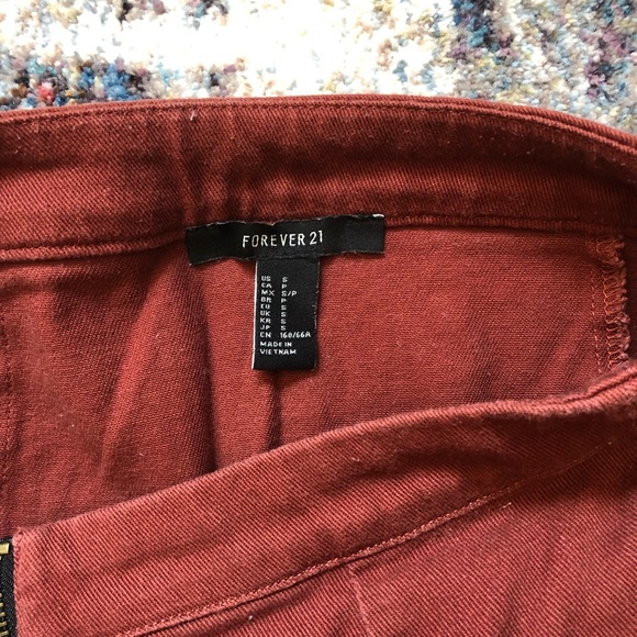 Forever 21 zip-front skirt - Picture 2 of 3